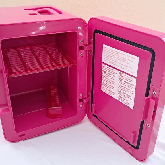 Barbie Mini Fridge  Thermoelectric Cooler. Brand New with Tag, in a Box - Picture 17 of 17